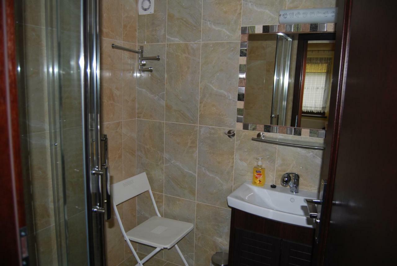 Villa Jura Pokoje Goscinne Zarki Экстерьер фото